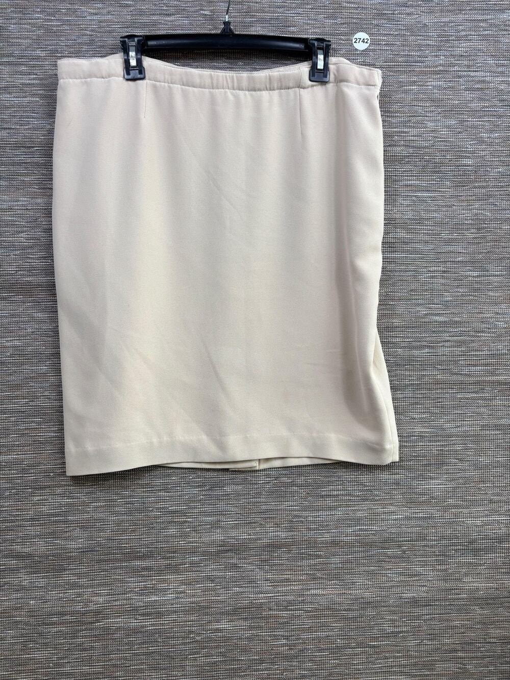 Brooks Brothers Skirt Womens Sz 16 Beige Knit Pencil Lined Elastic Waist Classic
